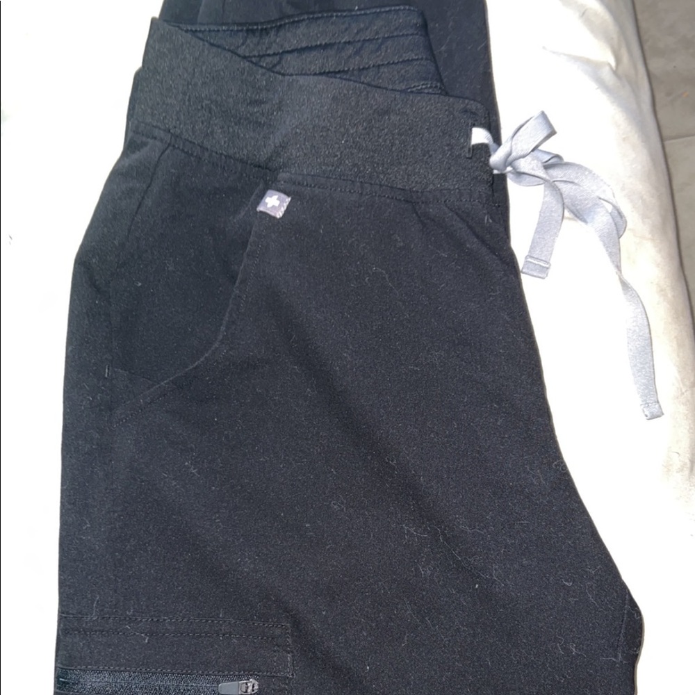 Figs black jogger scrubs